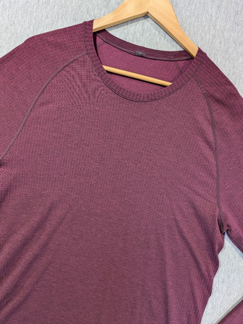 Lululemon Metal Vent Tech T-Shirt Men's Large Maroon Long Sleeve Athletic Gym